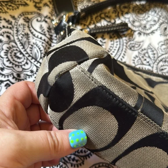 Coach Black and Gray/Tan Signature Shoulder Bag with Leather Trim - Picture 5 of 7